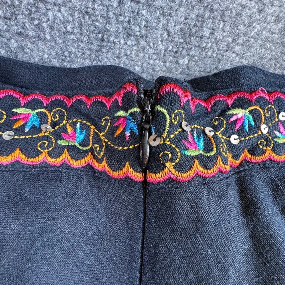 VTG Y2K‎ Willi Smith Skirt 4 Black Embroidered Floral Boho Festival Whimsigoth